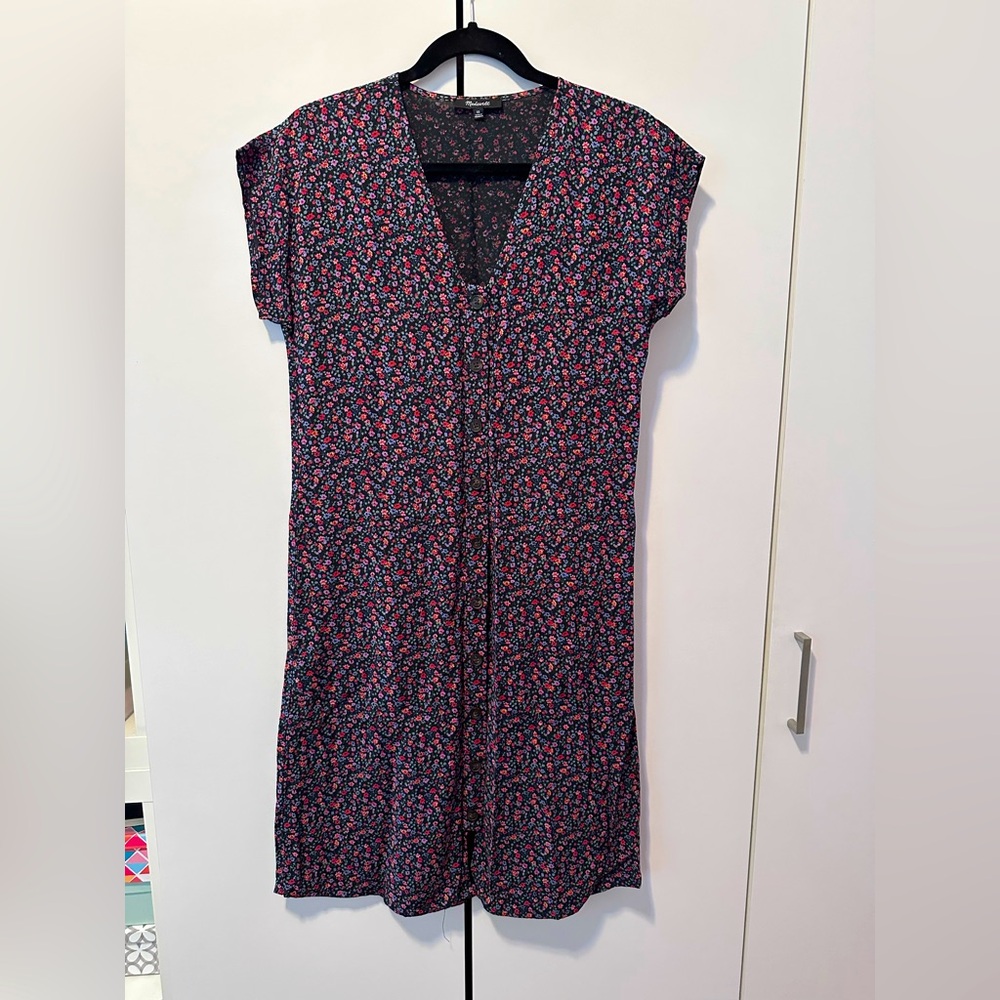 Madewell Easy Midi Dress in Fieldwalk Floral - Picture 3 of 3